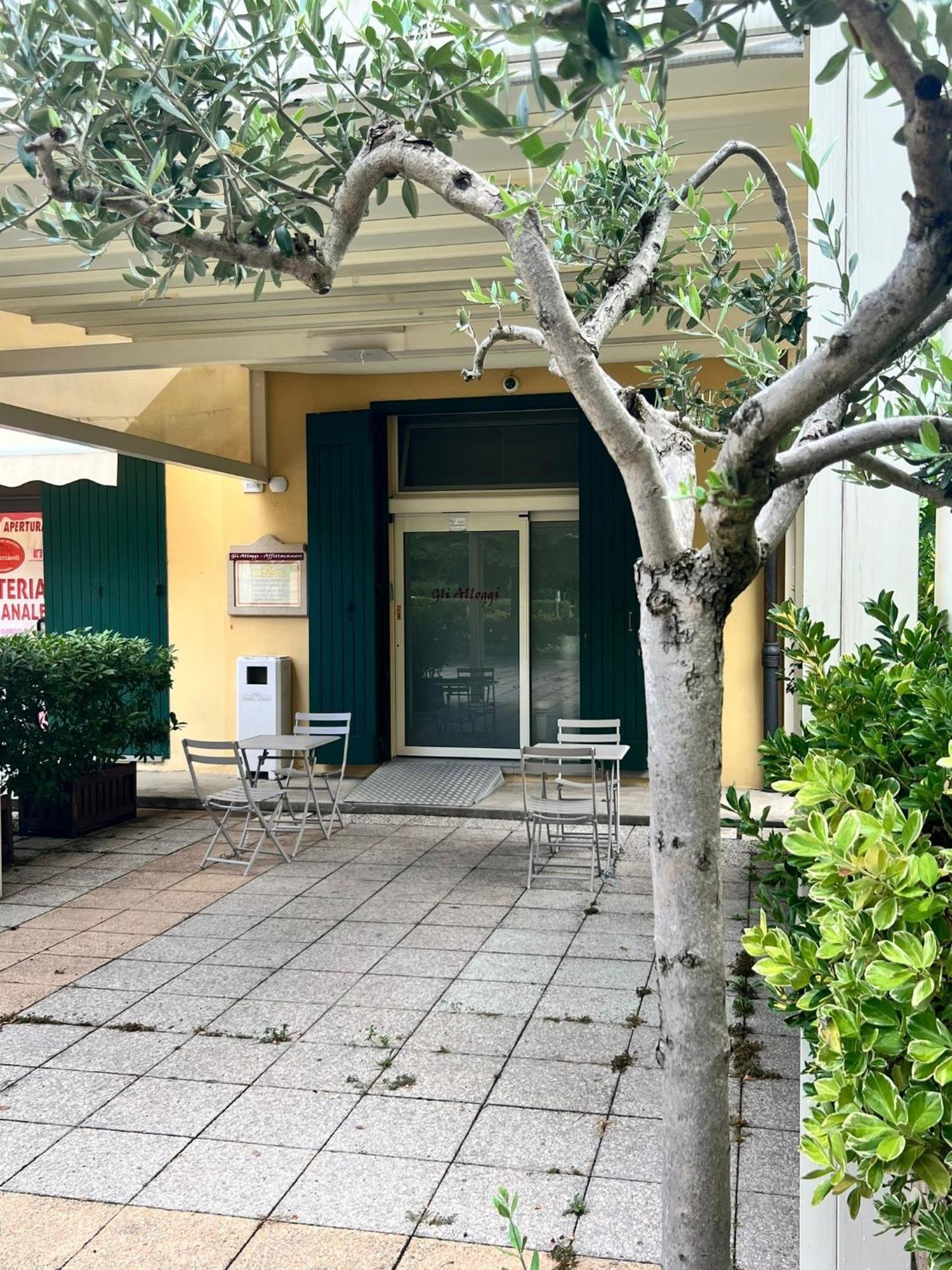 Gli Alloggi De Il Piccolo Borgo Castel Maggiore Exterior foto